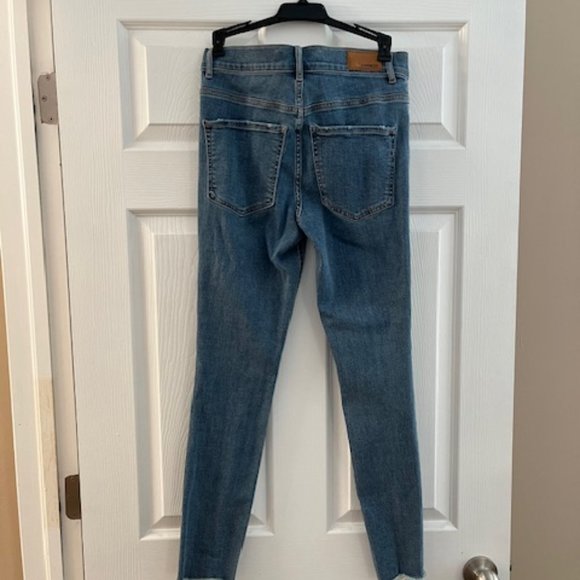 Express Repreve Embellished Jean Size 4R - Picture 4 of 7